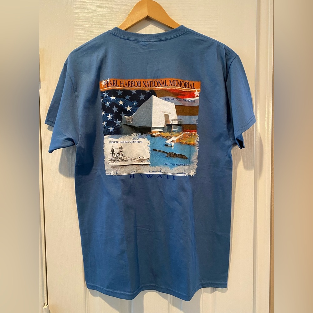 NWT Official Pearl Harbor Hawaii T-shirt purchased in Hawaii